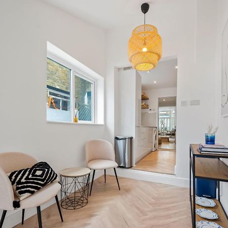Pass The Keys 3 Bed Scandi Heaven Minutes From The Beach Whitstable Eksteriør billede
