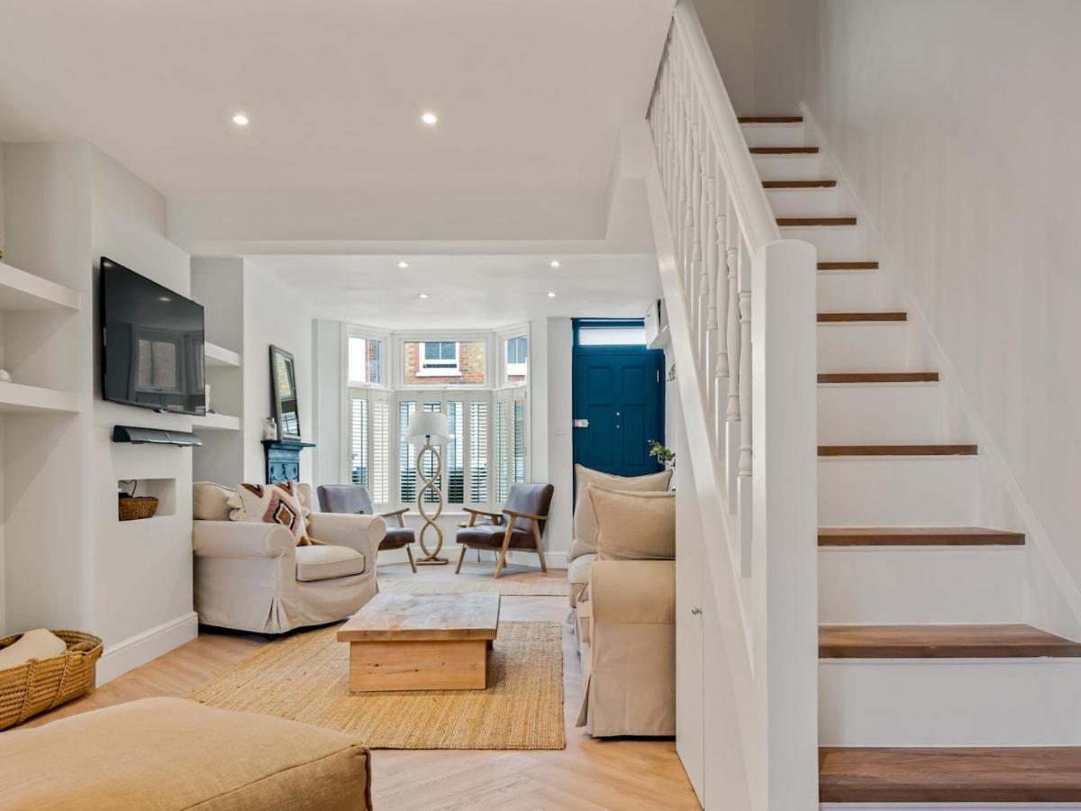 Pass The Keys 3 Bed Scandi Heaven Minutes From The Beach Whitstable Eksteriør billede